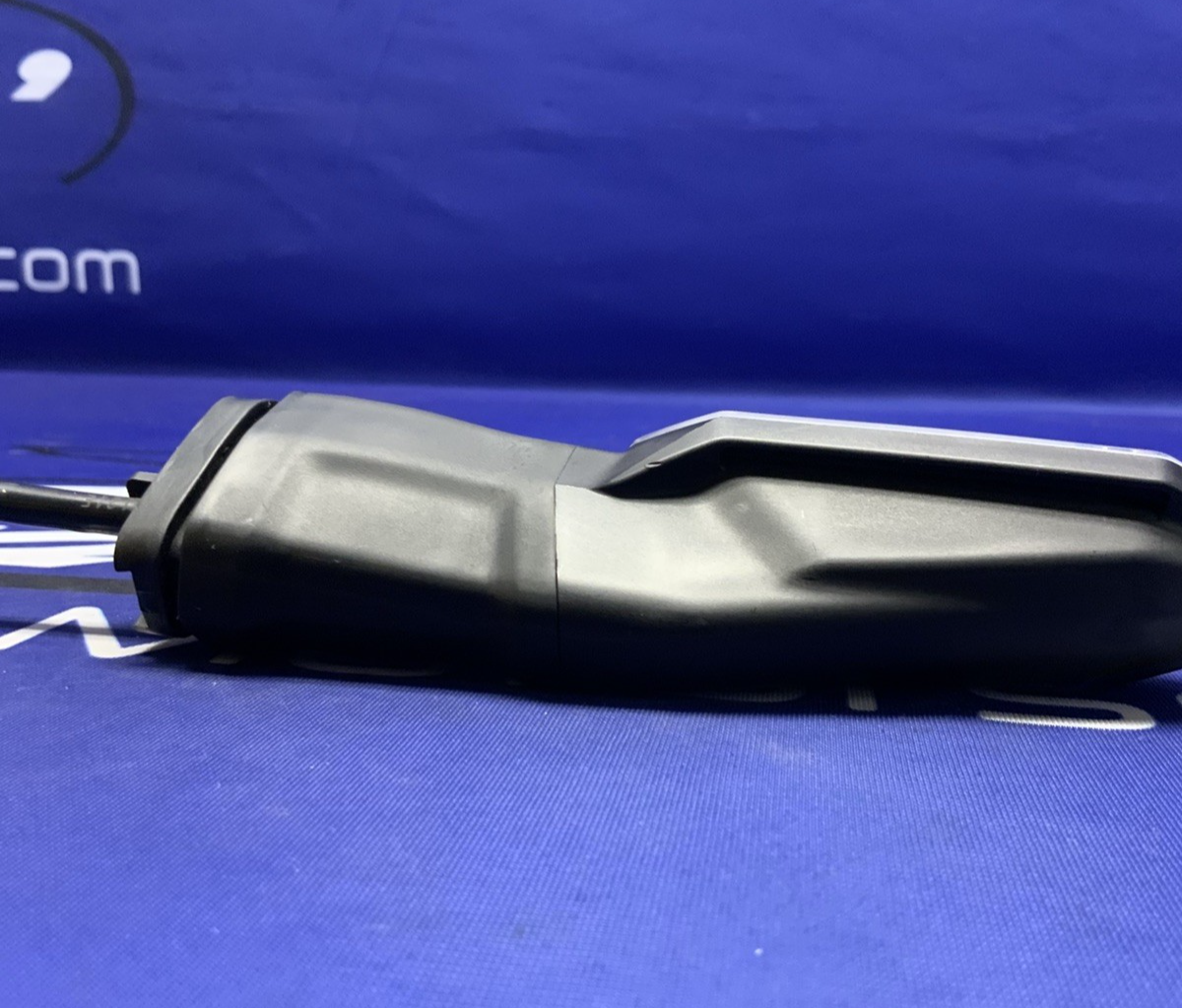 Kawasaki Left Rear Turn Signal ZX-4R/RR 2023-2025 OEM 23037-0565