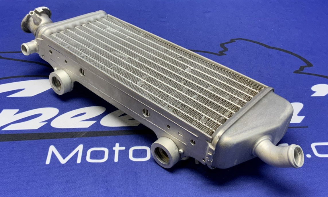 KTM Right Radiator 250/450 SX-F 2007-2010 OEM 77335008000