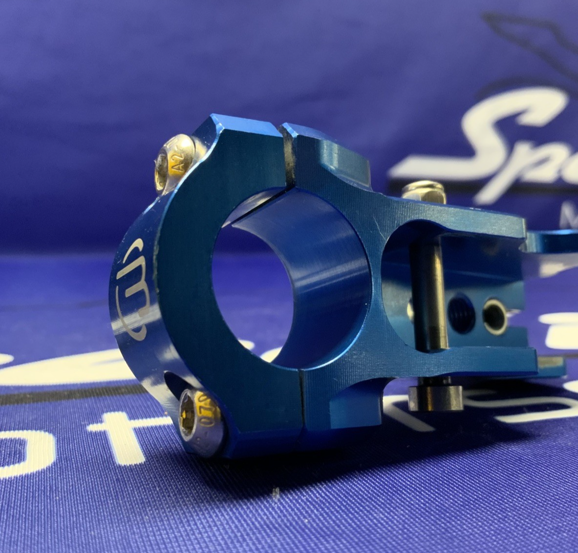 Beringer Aerotec Clutch Perch Assembly (Blue) CC-4BL-1