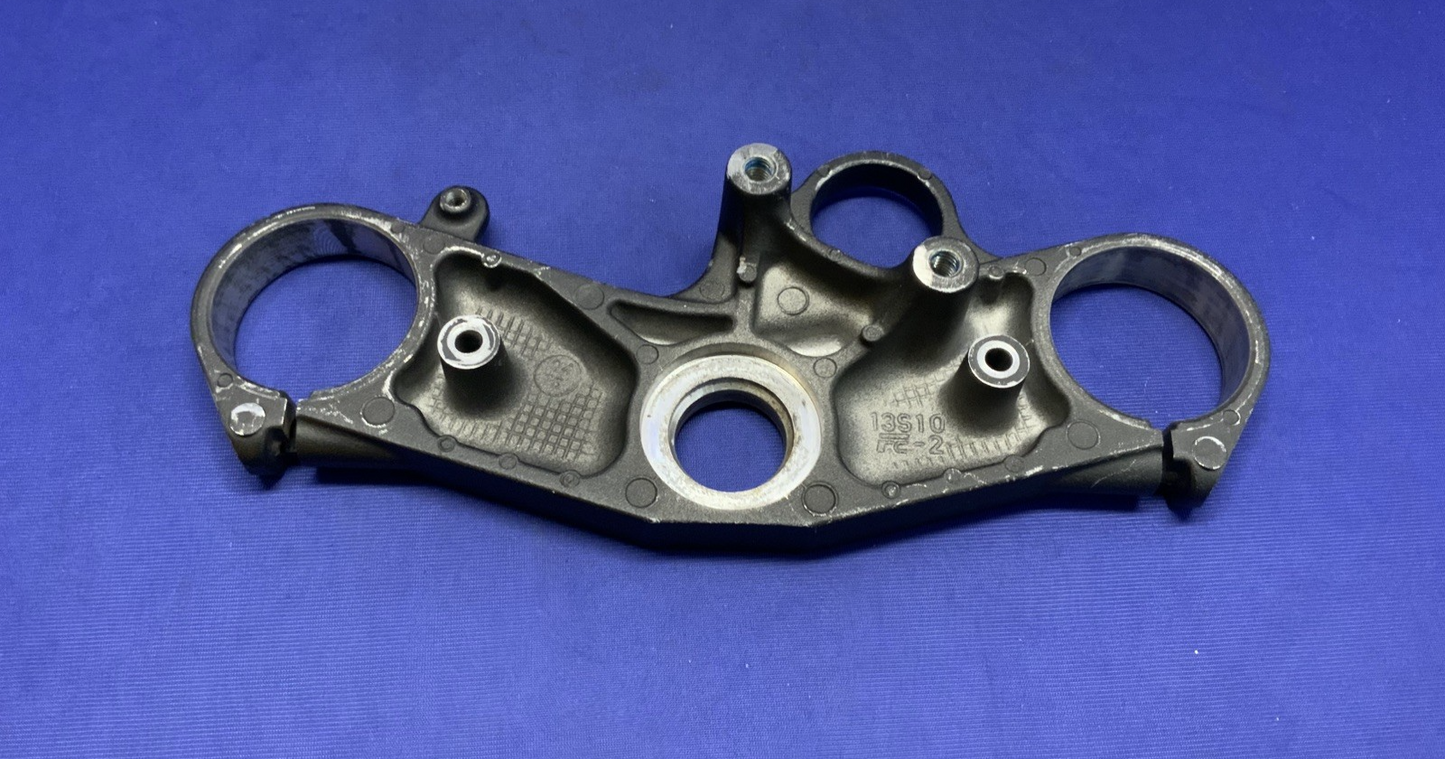 Yamaha Top Triple Tree Clamp YZF-R6 2008-2010 OEM 13S-23435-10-00