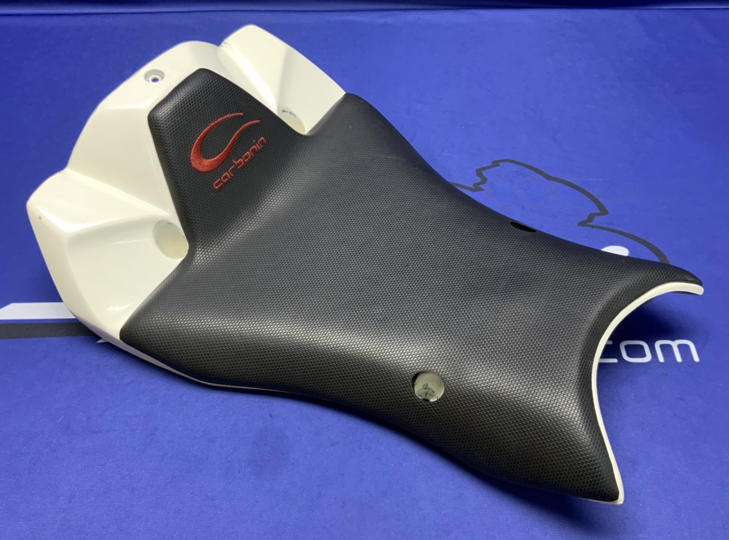 Carbonin Avio Fiber Tail Unit (White) W/ Seat ZX-10R 2016-2020 K18300AF
