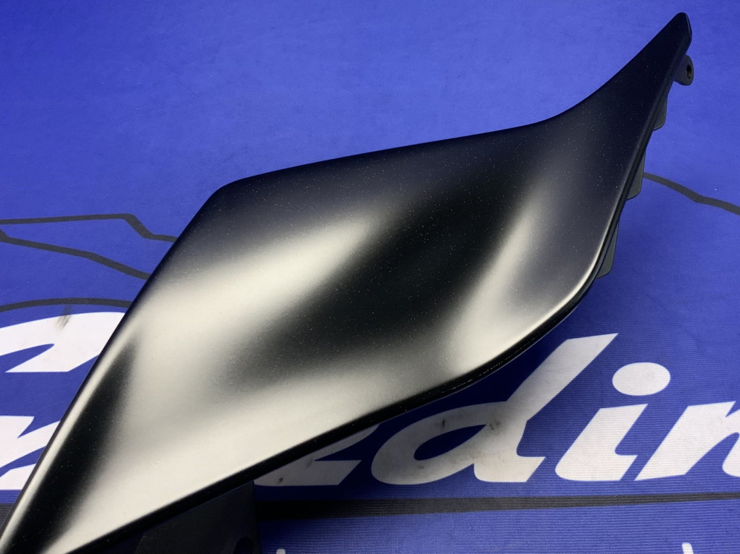 Yamaha Right Tail Fairing YZF-R6 2017-2026 OEM BN6-21721-00-P1-3