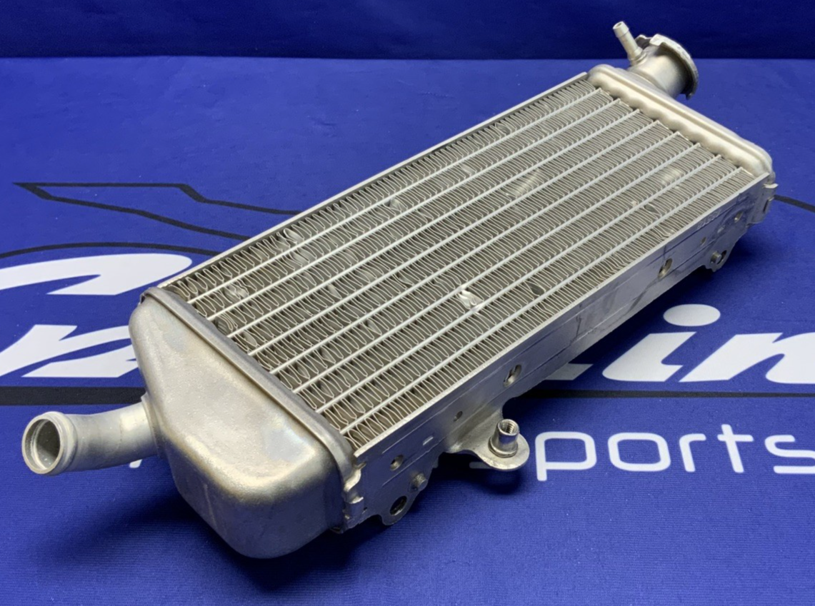 KTM Right Radiator 250/450 SX-F 2007-2010 OEM 77335008000