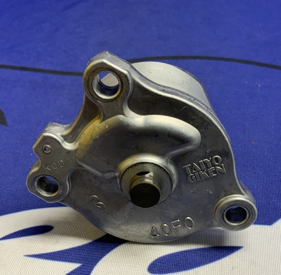 Suzuki Oil Pump Assembly GSX-R1000 01-04 OEM 16400-40F00