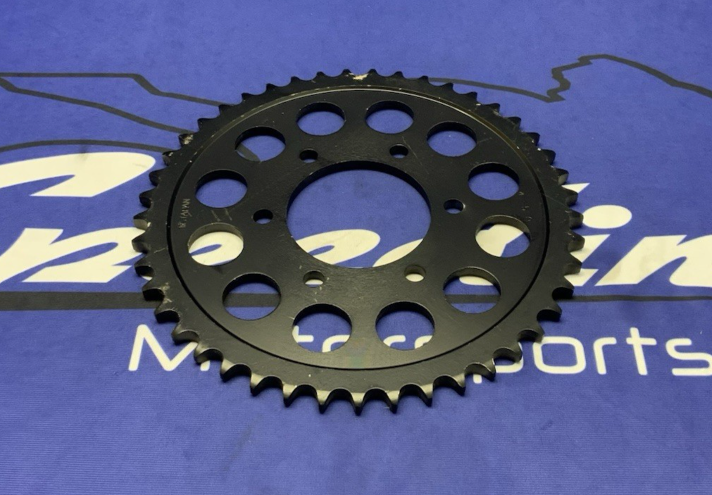 Suzuki Rear Wheel Drive Sprocket GT750 1972-1977 OEM 64511-31000
