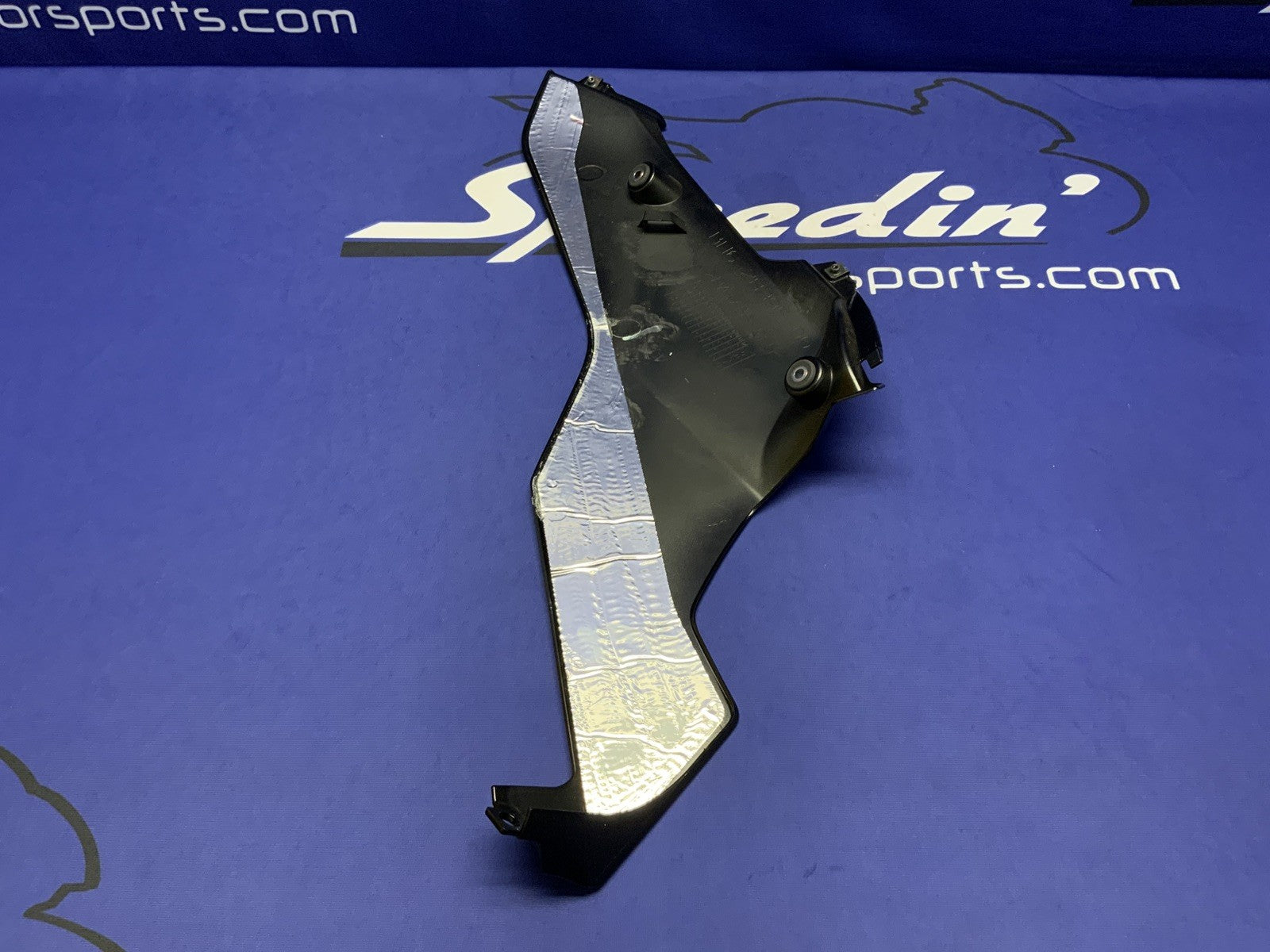 Yamaha Right Lower Fairing (Raven Black) YZF-R6 2017-2026 OEM BN6-28395-00-P1-3