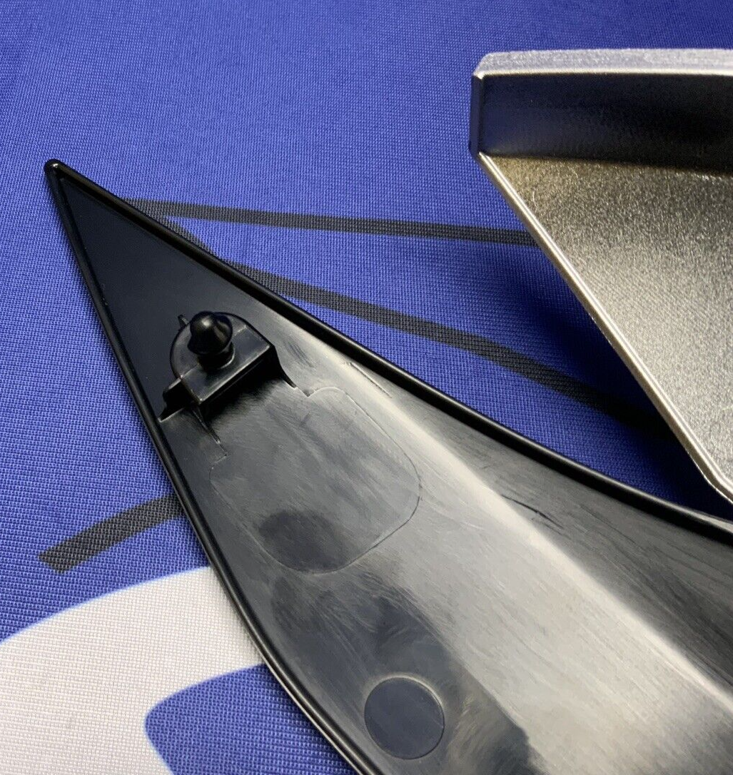 Suzuki Left Side Frame Cover GSXR-1000/R 2017-2024 OEM 47611-17K01