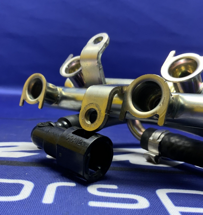 Suzuki Fuel Rail Assembly GSXR600/750 2006-2007 OEM 15730-01H00