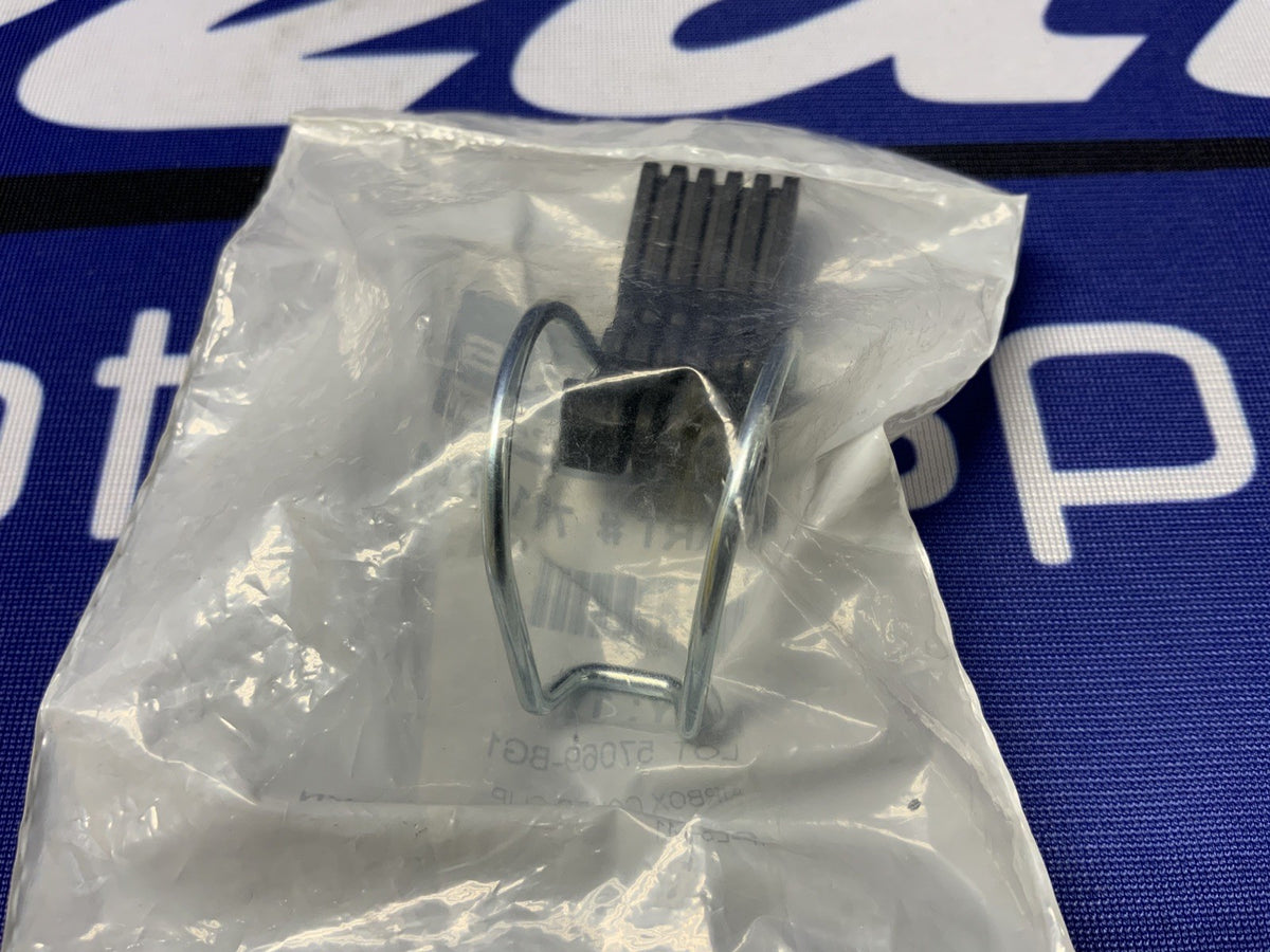 Polaris Airbox Cover Clip RZR 800 2008-2014 OEM 7710714