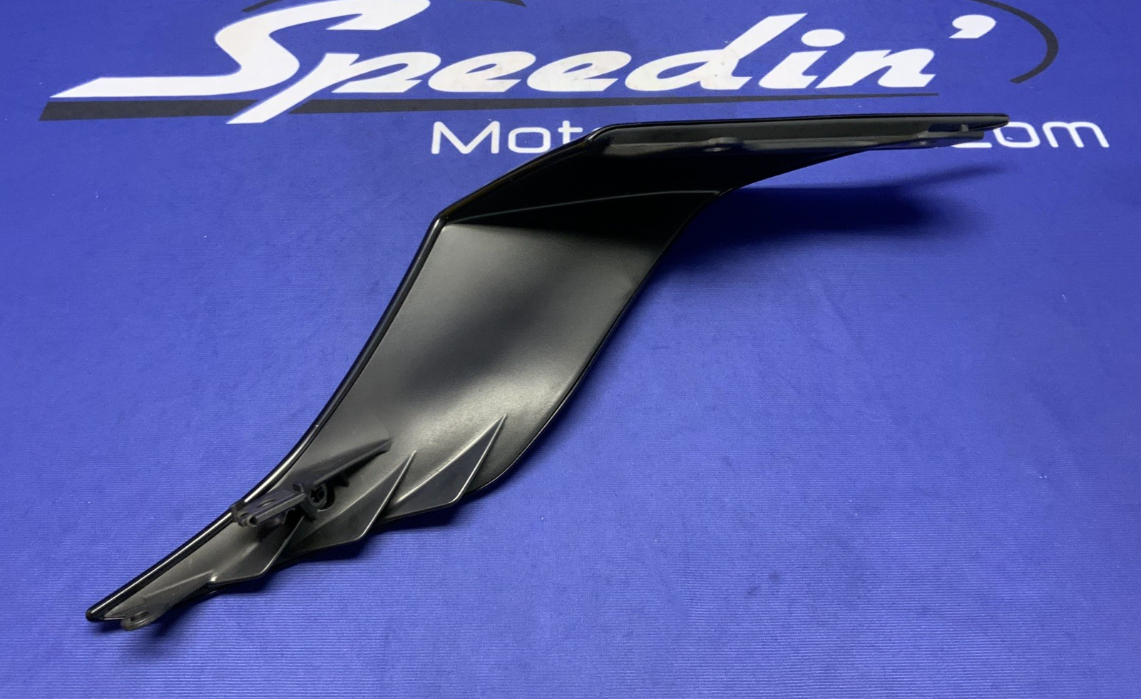 Yamaha Right Tail Fairing YZF-R6 2023-2026 OEM BN6-21721-00-P1-2