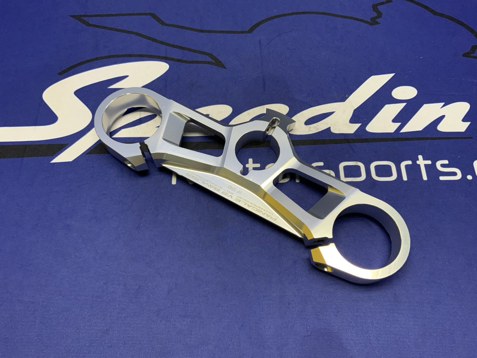 Ducati Steering Head Top Triple Tree Panigale V2 Bayliss 2022-24 OE 34111872AA-1