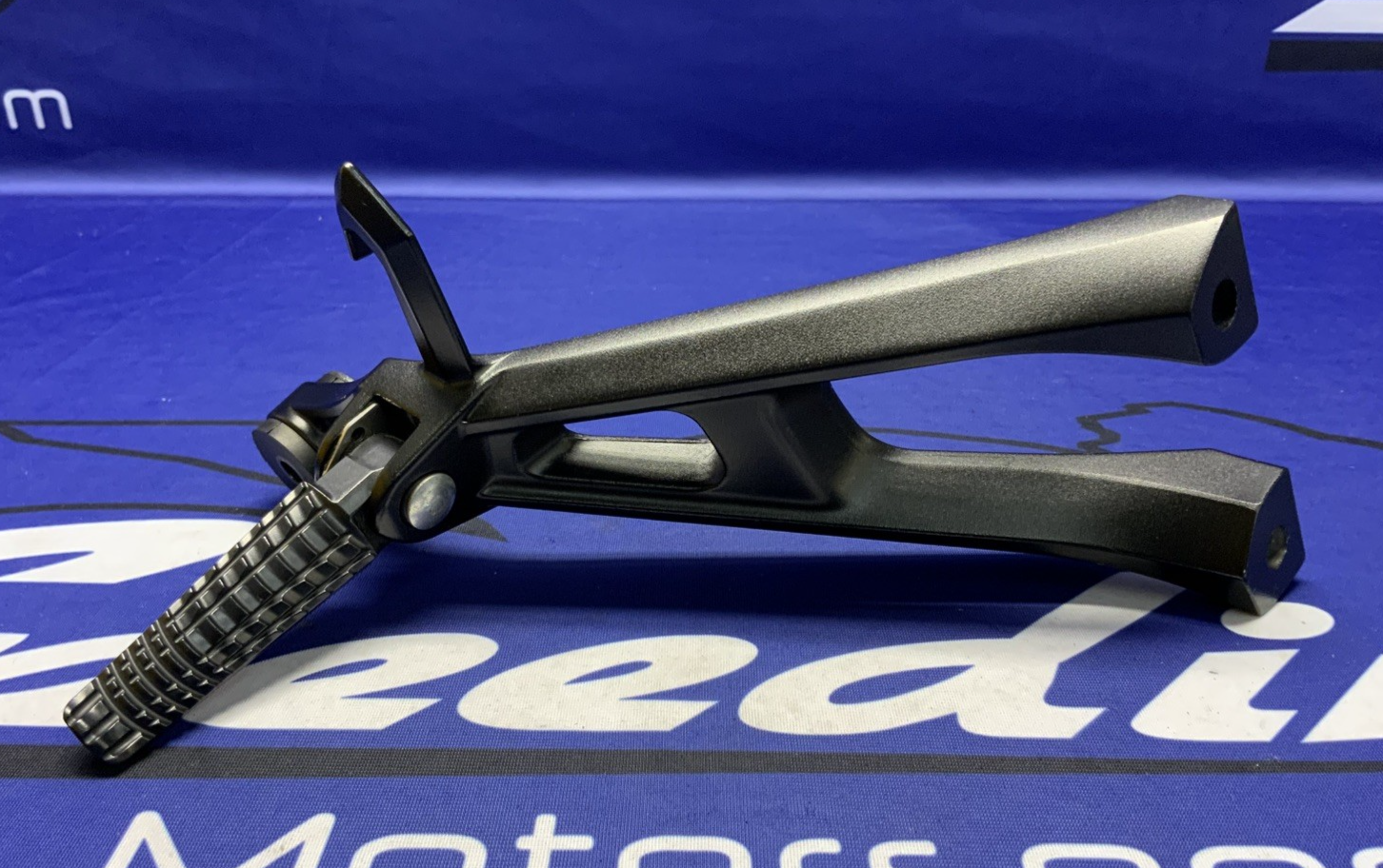 Suzuki Right Passenger Foot Rest GSXR 1000 2015-2016 OEM 43700-47H40