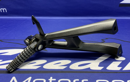 Suzuki Right Passenger Foot Rest GSXR 1000 2015-2016 OEM 43700-47H40