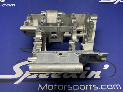 Suzuki Crankcase Set 2mm Overbore W/ J.E Pistons GSXR 600 06-07 OEM 11301-01822