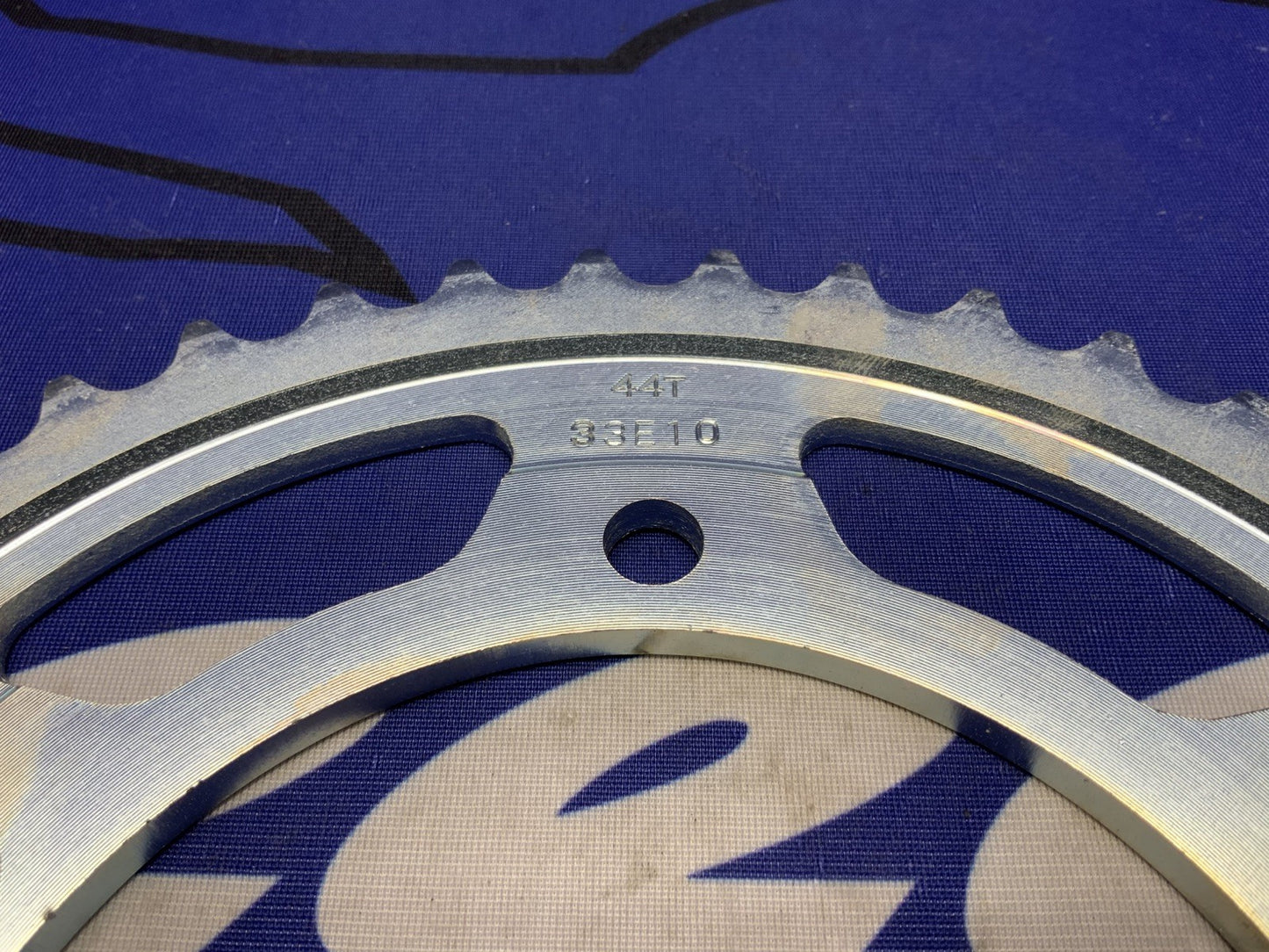Sunstar Rear Steel Sprocket Suzuki GSX-R 600/750 1997-2000 525 44T 2-452344