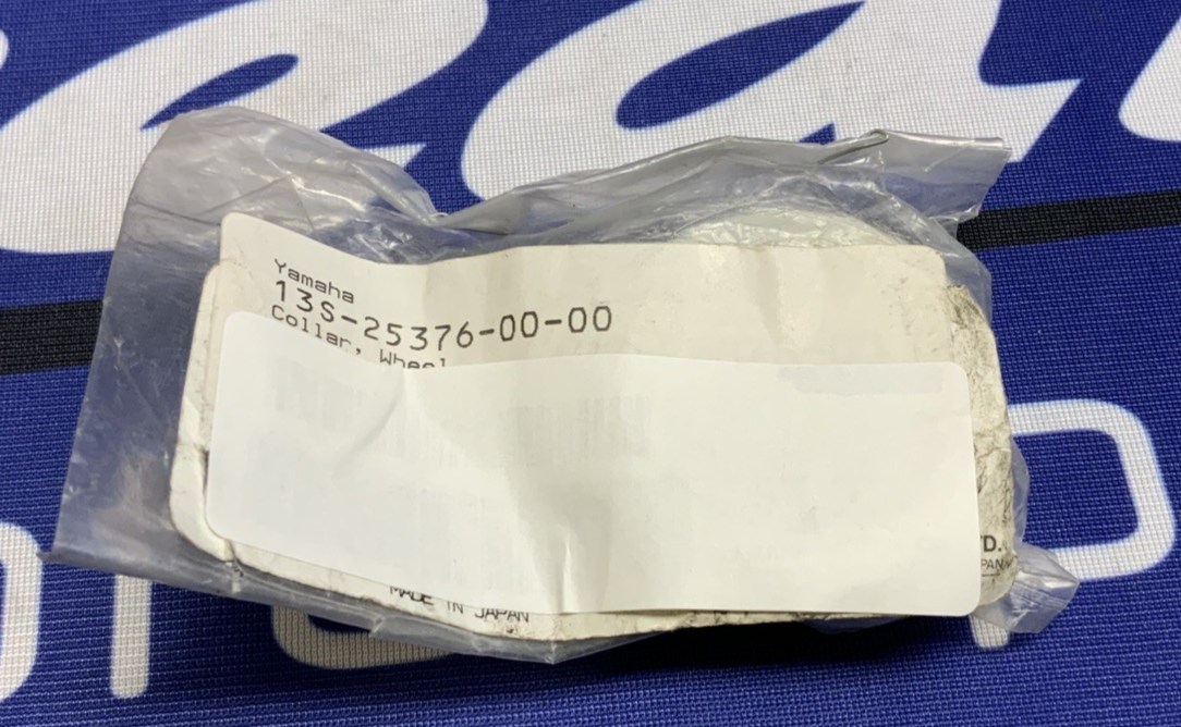 Yamaha Wheel Collar YZF-R6 06-25 OEM 13S-25376-00-00