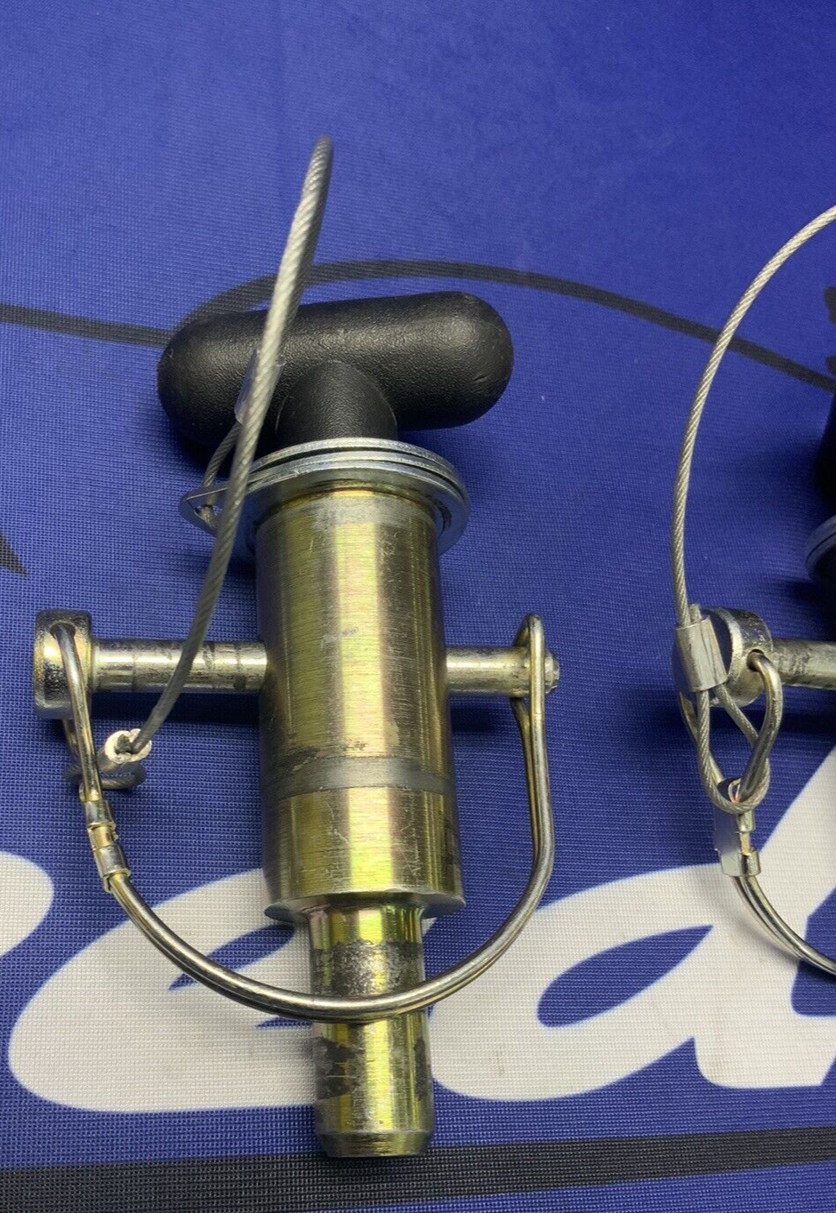 Pitbull Restraint Pins TL/TR Yamaha FZ1 2006-2014, FZ8 2011-2013 FYAM021-PIN