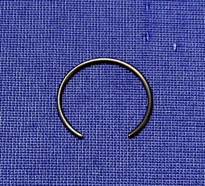 Suzuki Piston Snap Ring Circlip OEM 09381-16001