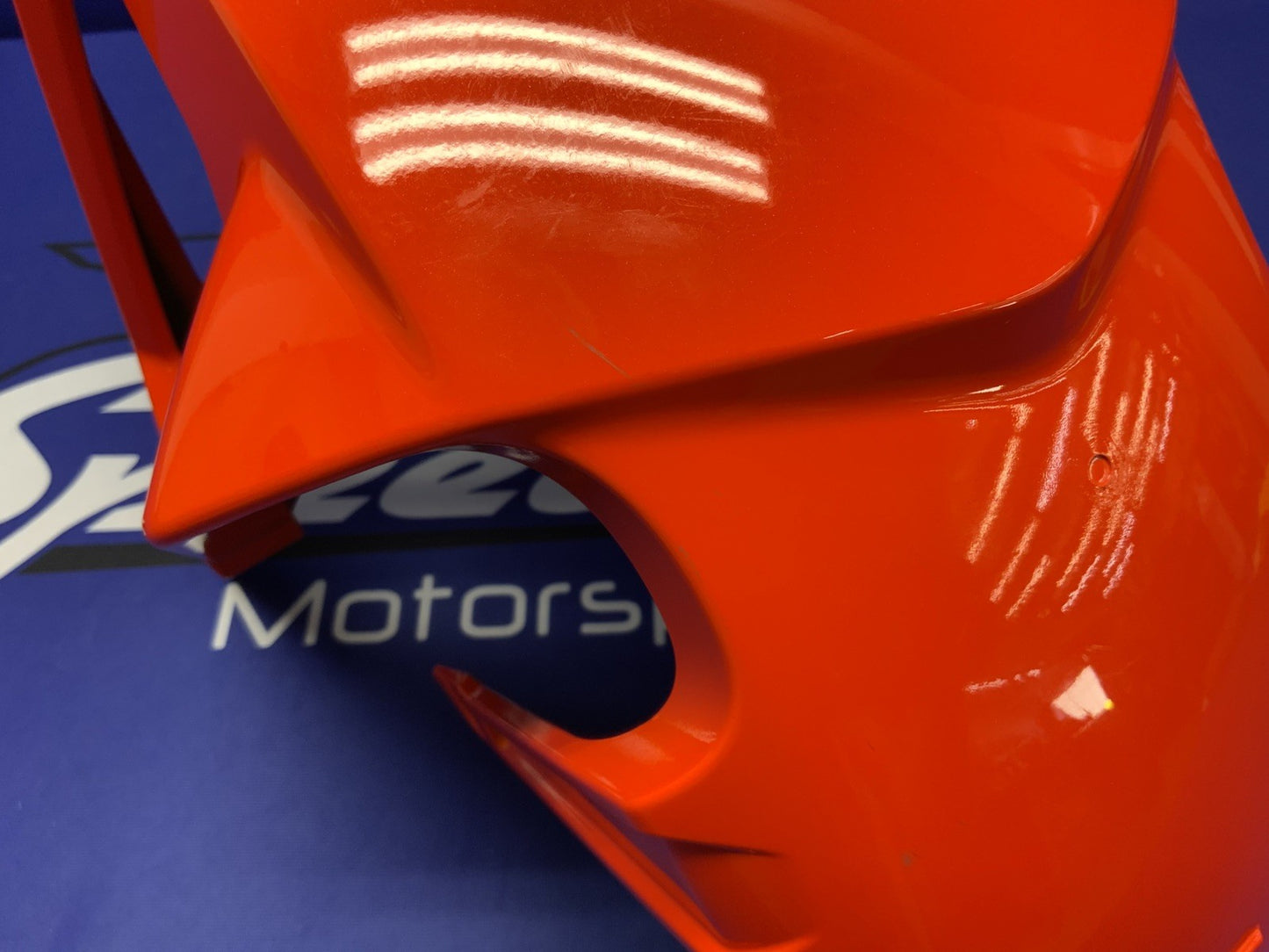 Suzuki Front Fender (Glass Blaze Orange) GSX-8R 2026 OEM 53111-25L00-QRE