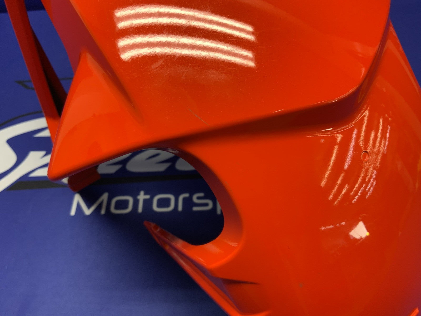 Suzuki Front Fender (Glass Blaze Orange) GSX-8R 2026 OEM 53111-25L00-QRE