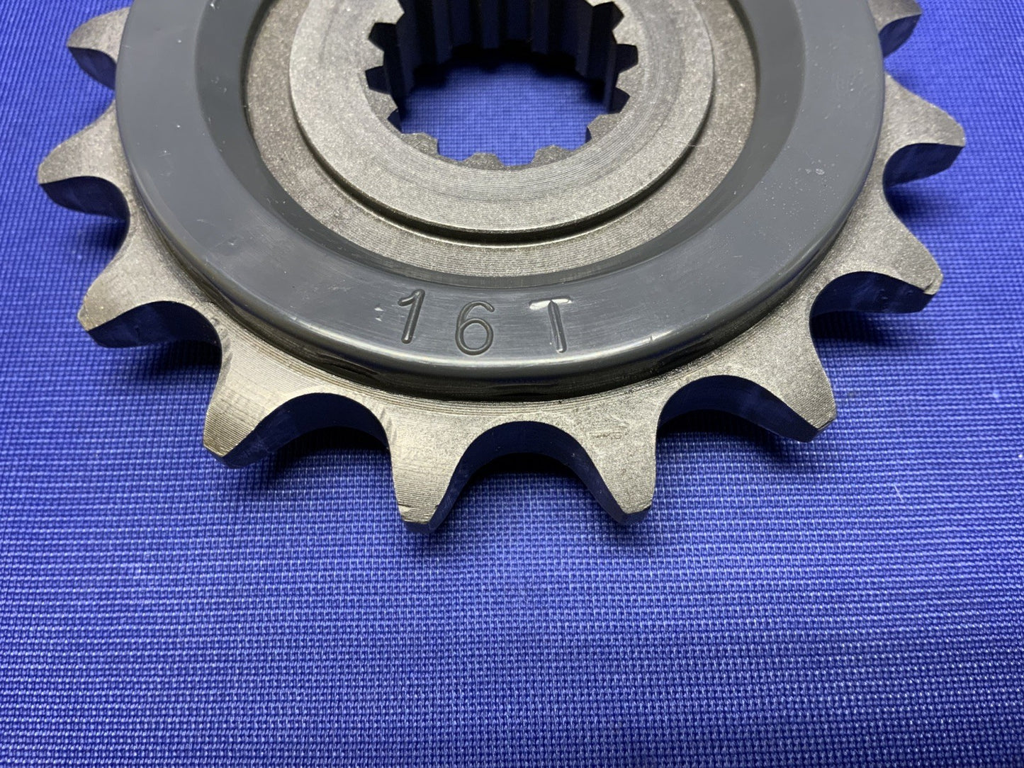 Yamaha Front Sprocket 525 16T YZF-R6 2007-2020 OEM 2C0-17460-00-00