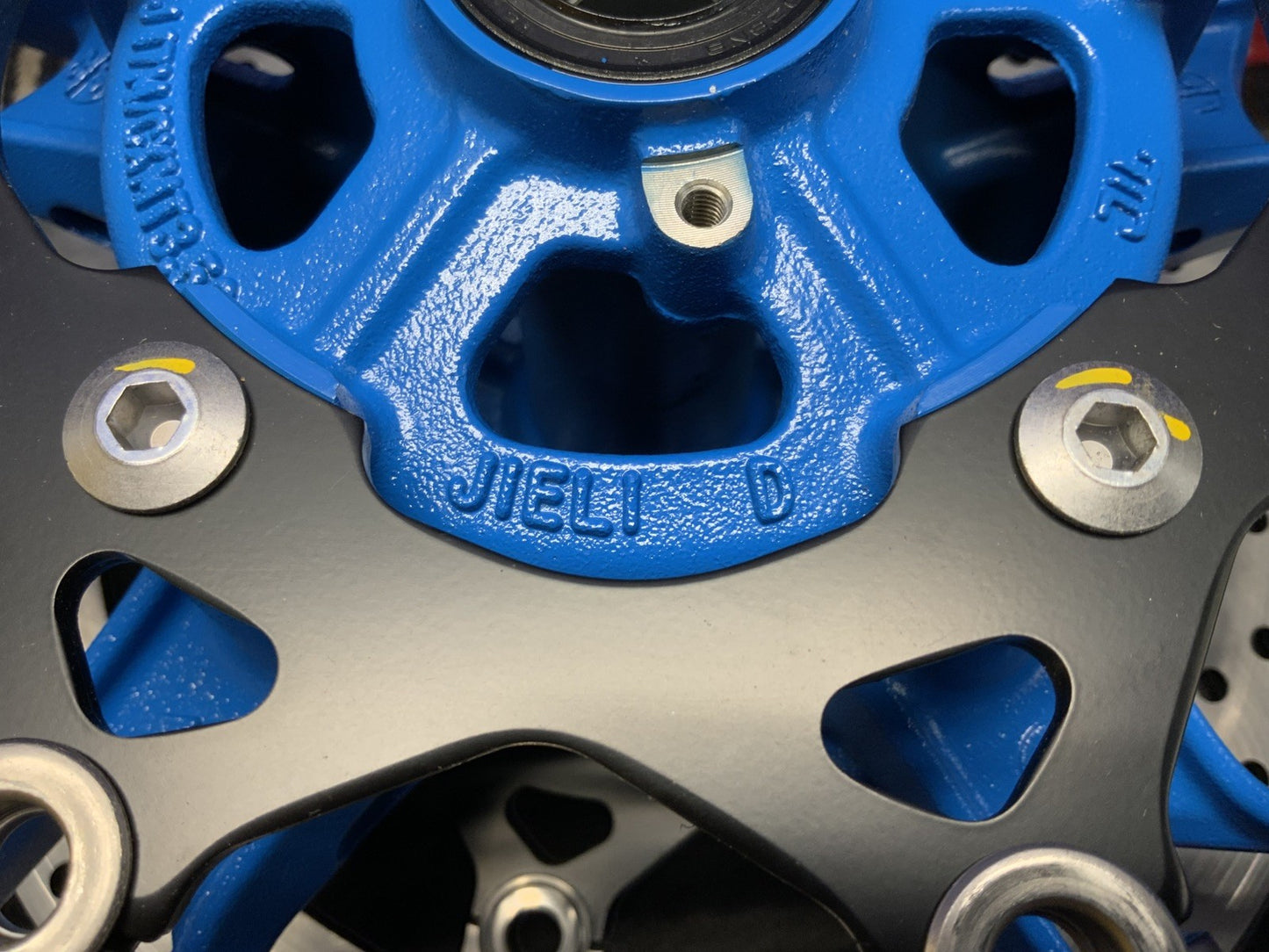 Suzuki Front Wheel W/ Rotors (Blue) GSX-8R 2024-2026 OEM 54111-25L00-QZB