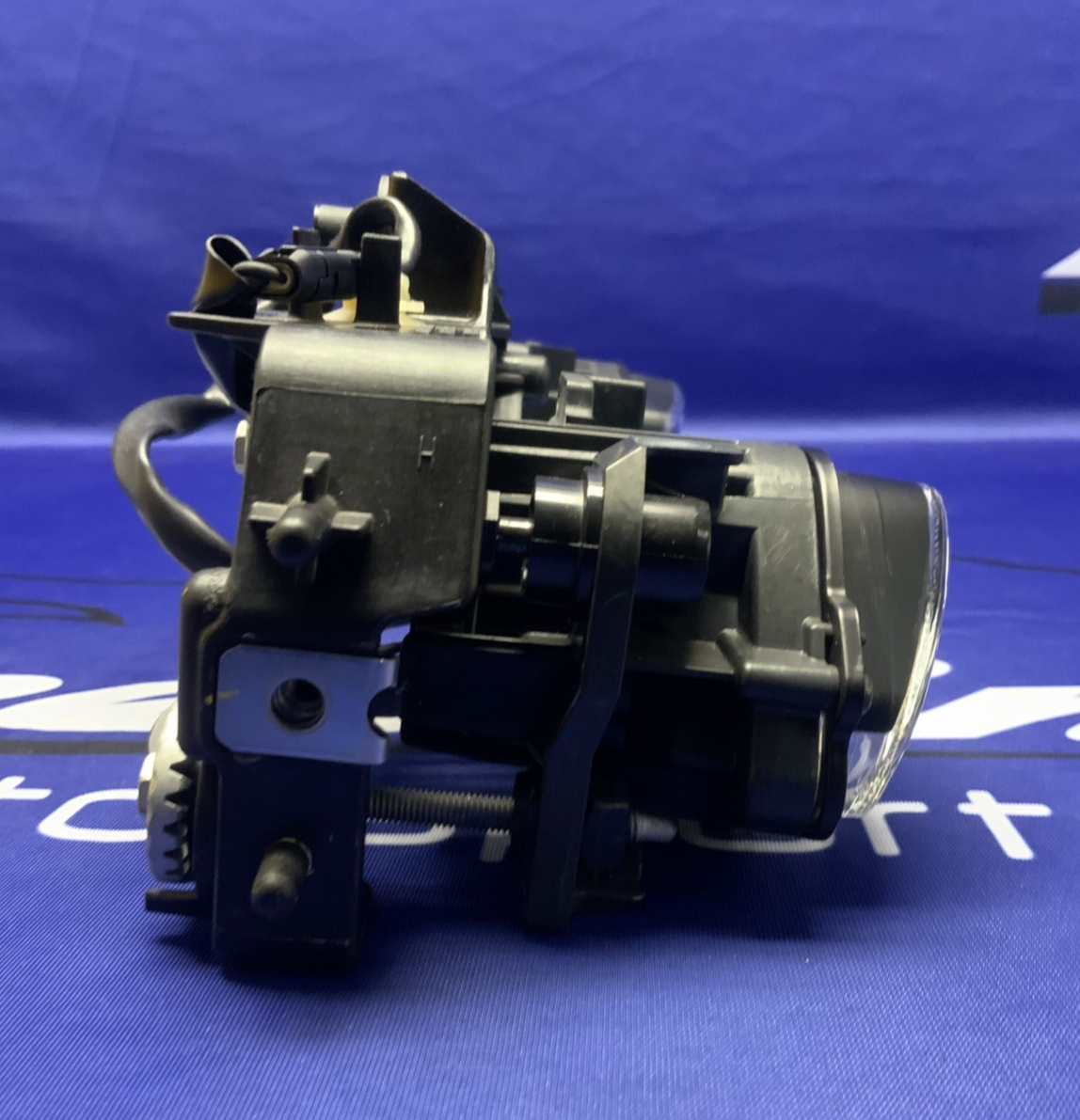 Yamaha Headlight Assembly YZF-R6 2017-2020 OEM BN6-84300-00-00