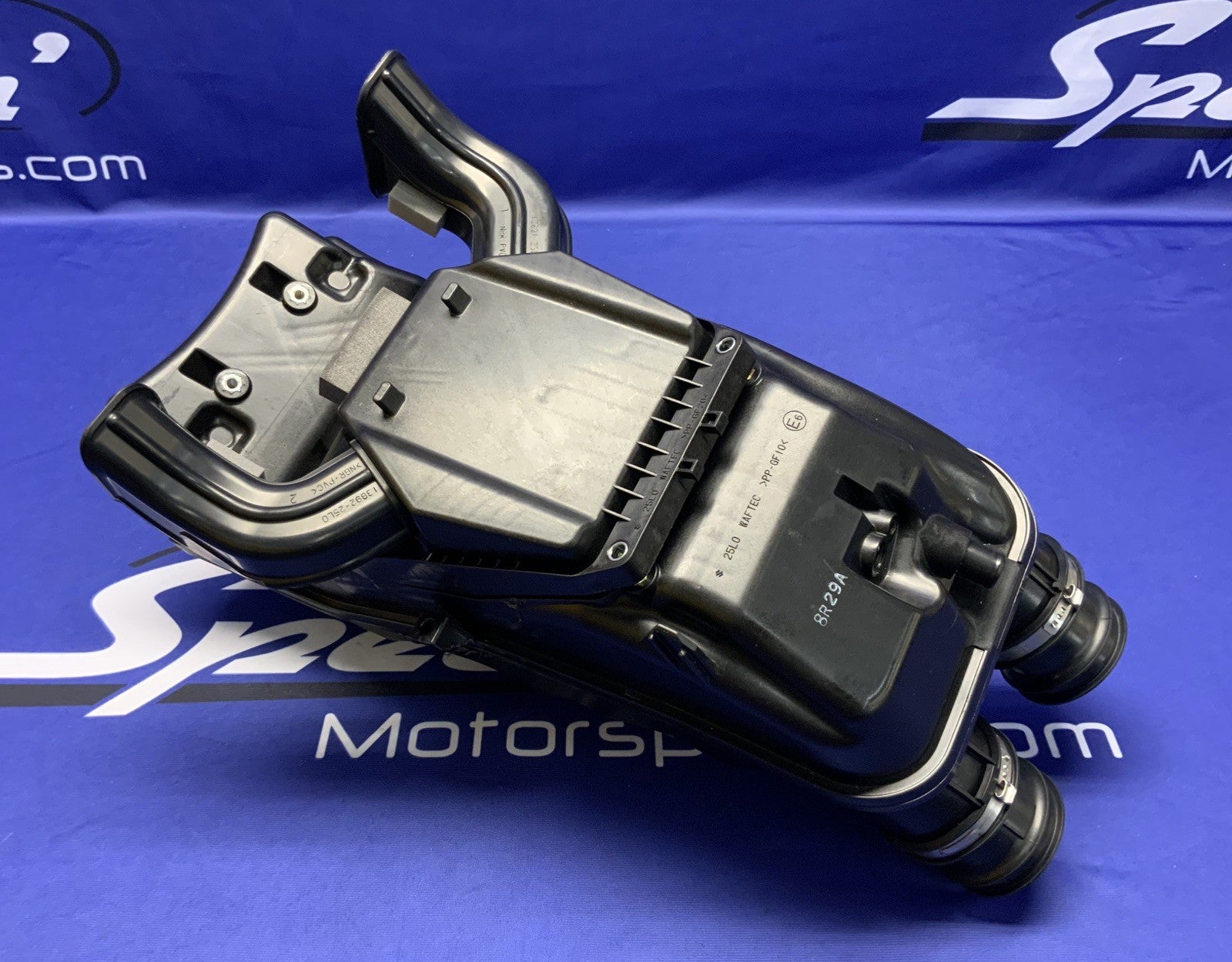 Suzuki Air Box Assembly GSX-8R/S 2023-2026 OEM 13700-25L00-1