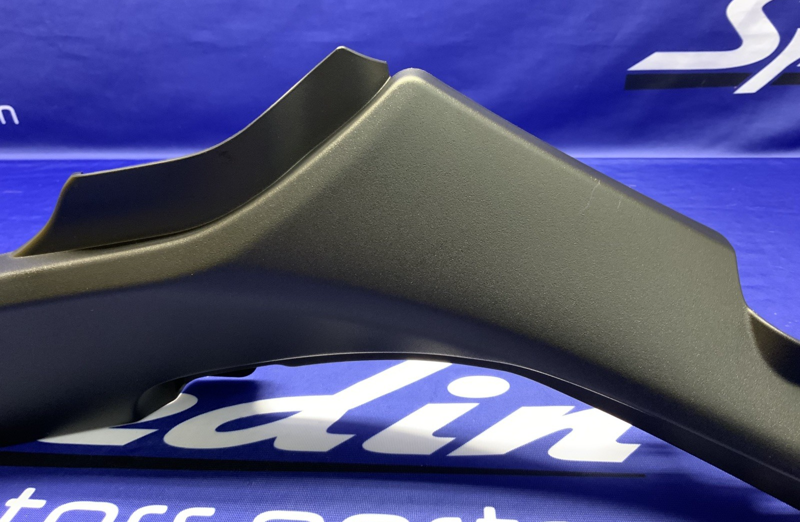 Yamaha Right Seat Filler Trim Yamaha YZF-R7 2022-2025 OEM BEB-2171M-00-00