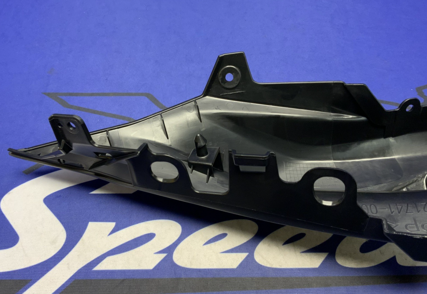 Yamaha Right Tail Inner Fairing YZF-R7 2022-2025 OEM BEB-21741-00-00