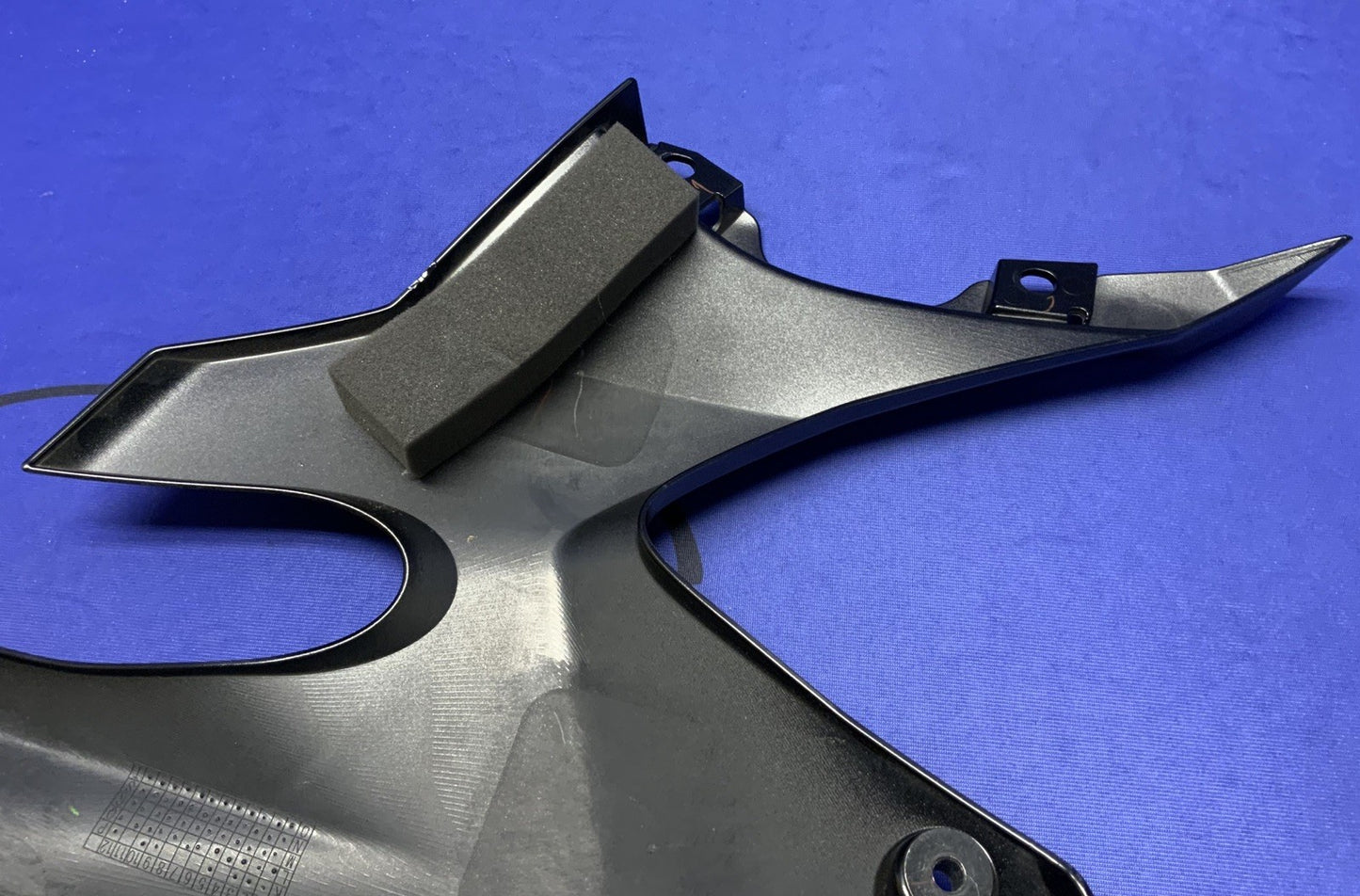 Yamaha Left Upper Fairing (Raven Black) YZF-R6 2017-2026 OEM BN6-2117V-00-P1-2