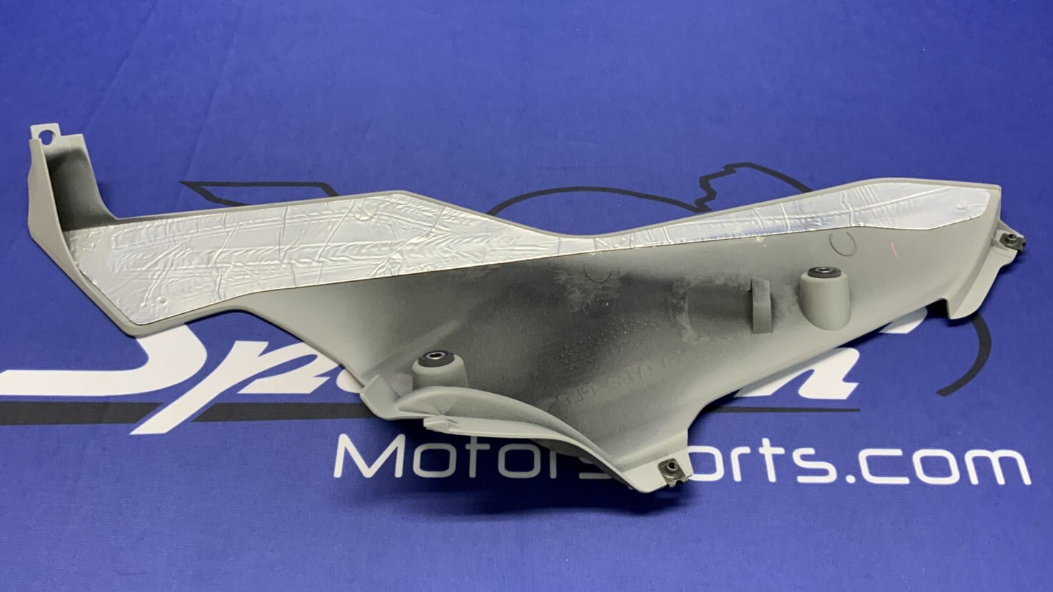 Yamaha Right Lower Fairing (Gray) YZF-R6 2017-2024 OEM BN6-28395-00-P4