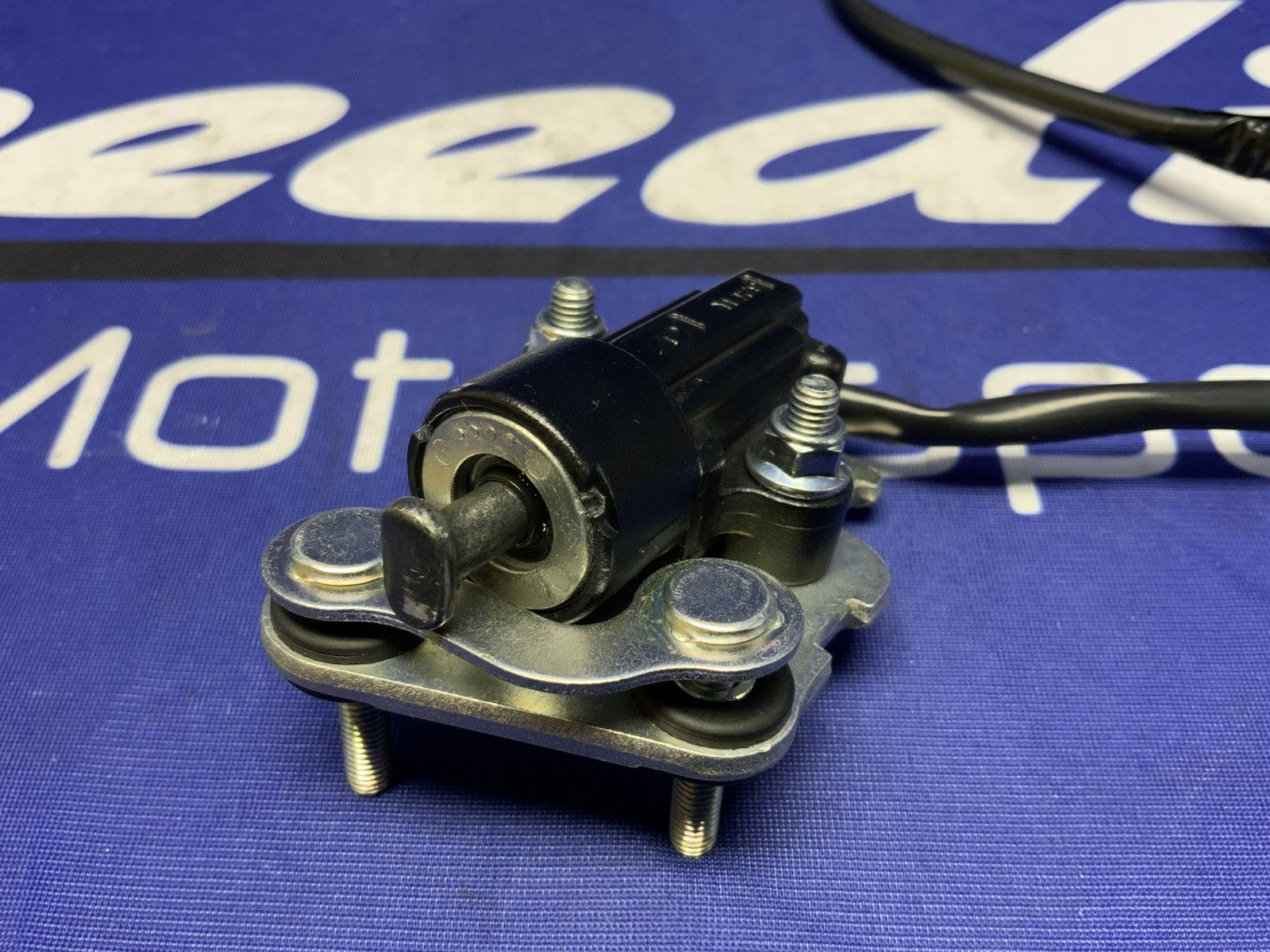 Yamaha Side Stand Switch YZF-R6/R6 CA 2017-2020 OEM BN6-82566-01-00-2