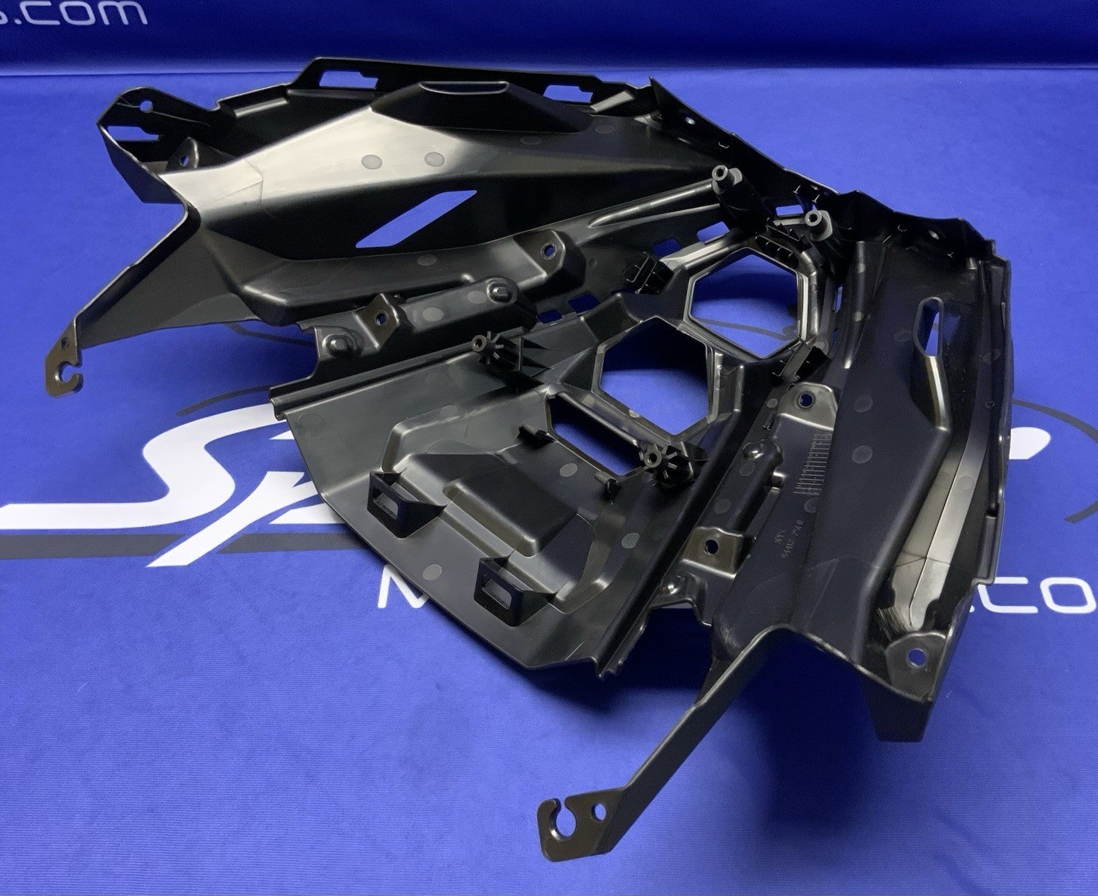Suzuki Front Cowling Body GSX-8R 2024-2026 OEM 94412-25L00
