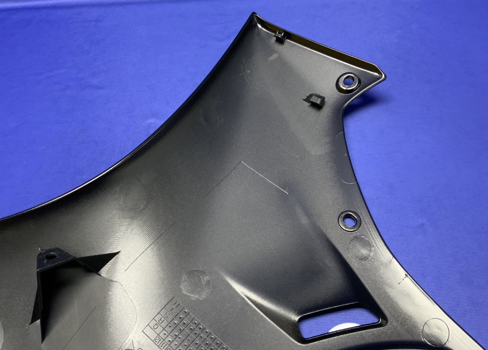 Yamaha Left Fairing (Raven Black) YZF-R6 2017-2026 OEM BN6-2835U-00-P1