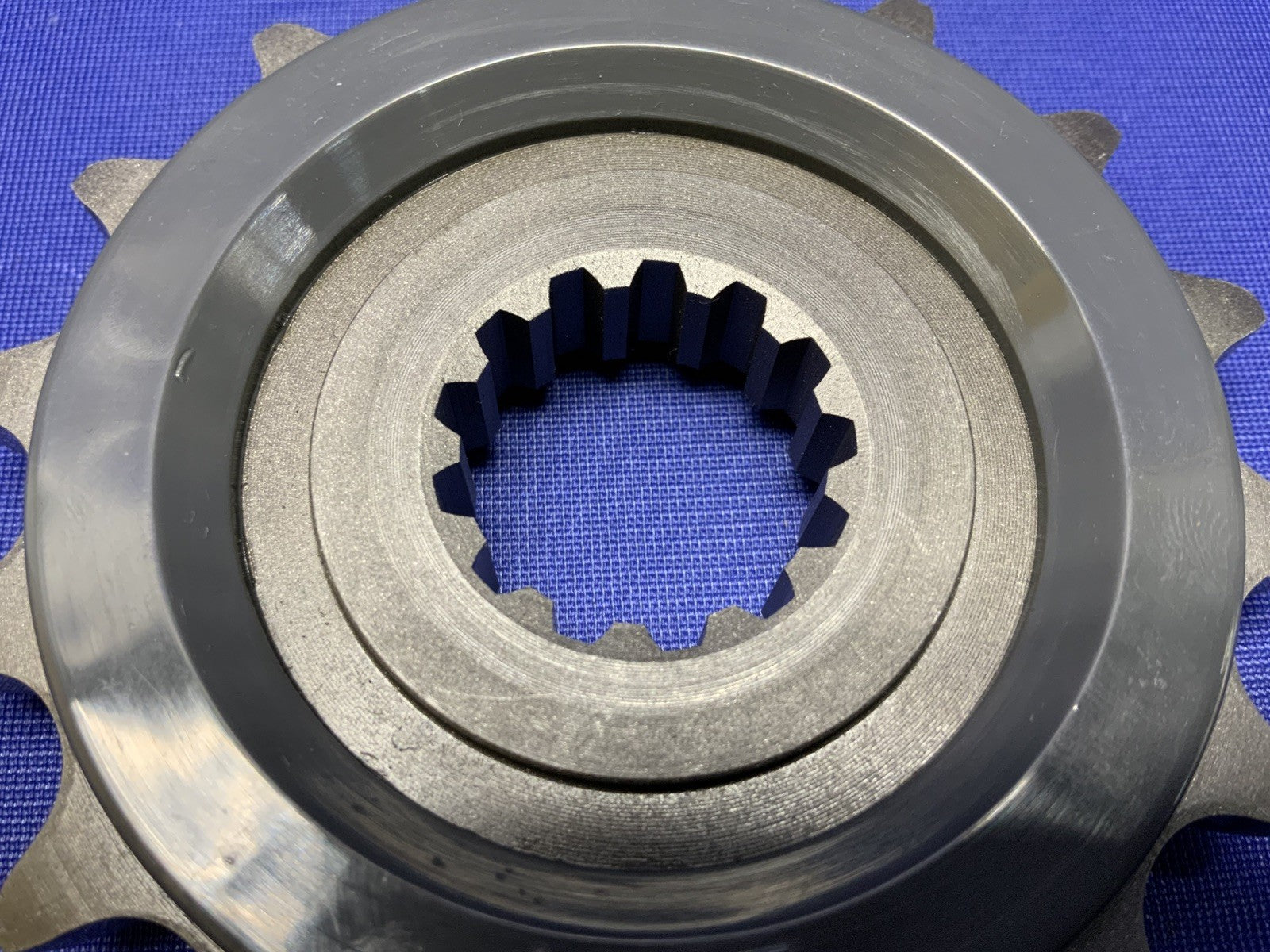 Yamaha Front Sprocket 525 16T YZF-R6 2007-2020 OEM 2C0-17460-00-00
