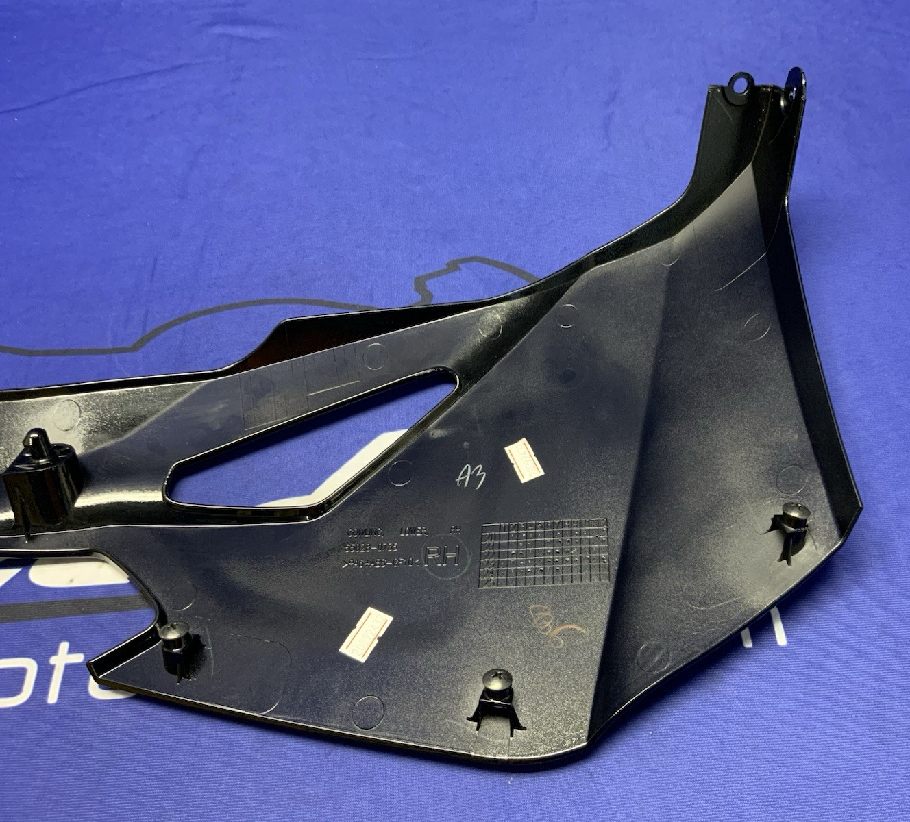 Kawasaki Right Lower Fairing (Black) ZX-4R/RR 2023-2026 OEM 55061-5227-H8
