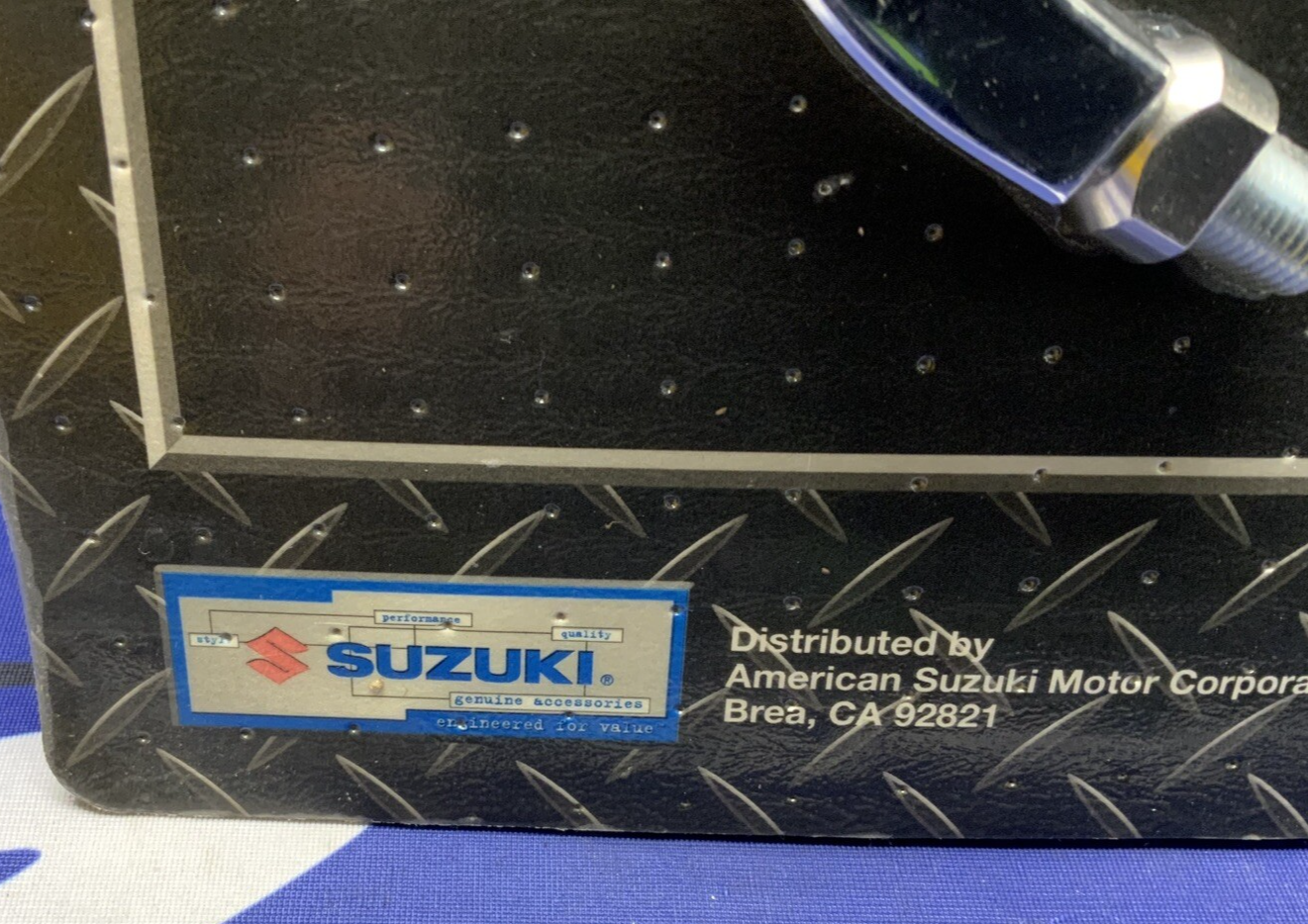 Suzuki Rear View Mirrors (Chrome) Boulevard 2005-2009 OEM 990A0-75038