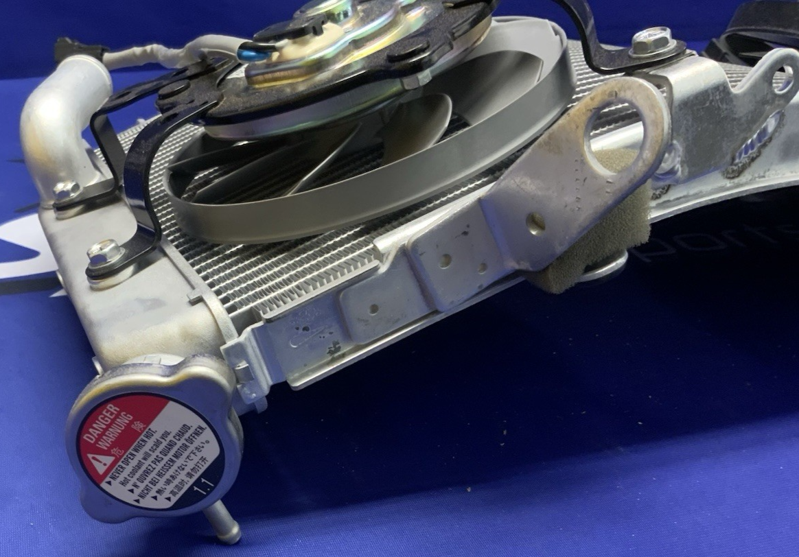 Yamaha Radiator Assembly W/ Fans YZF-R6 2017-2020 OEM BN6-12461-00-00