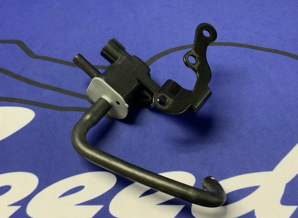 Triumph Purge Valve Street Triple RS 2023-2025 OEM T1248990