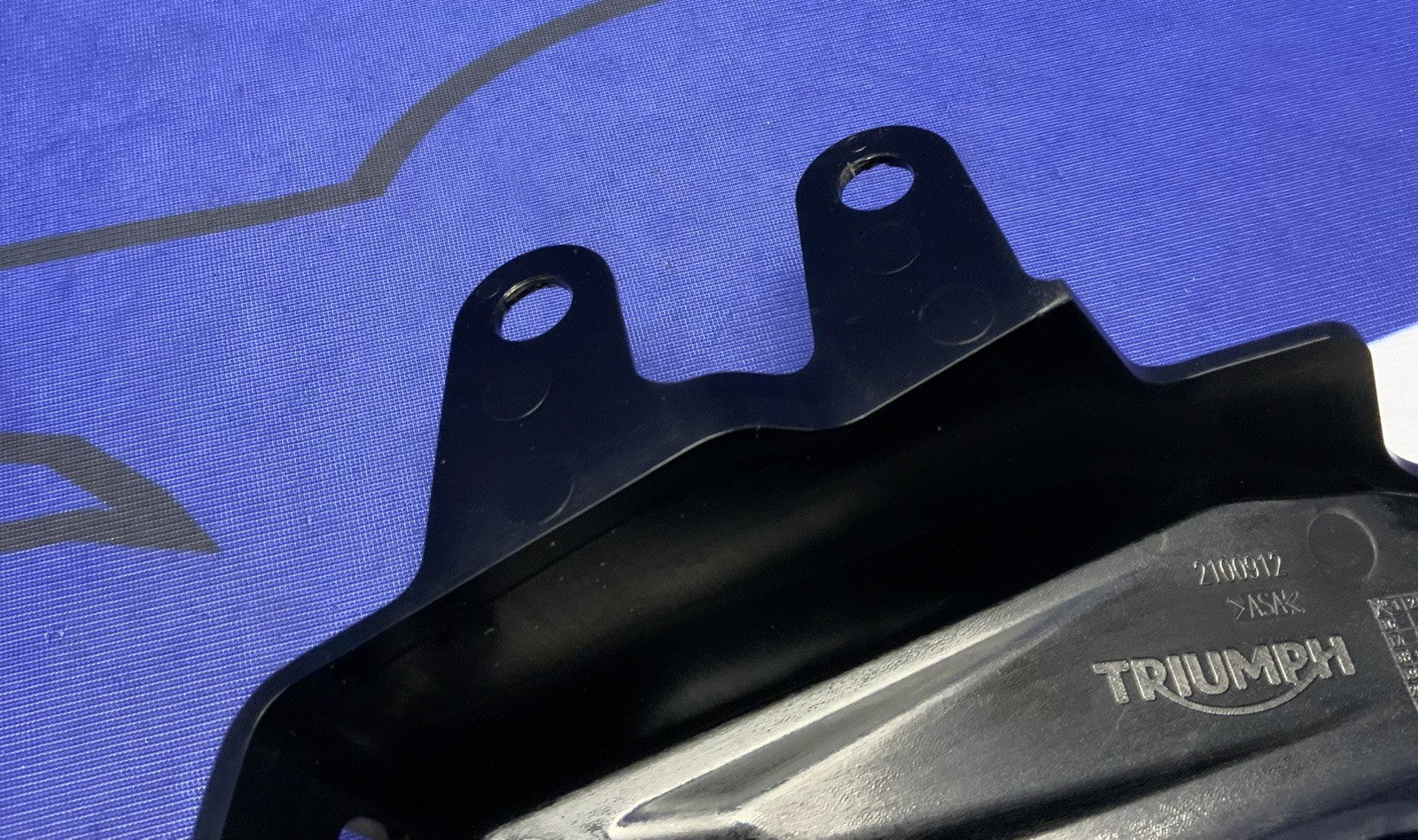 Triumph Cover, Expansion Tank Street Triple RS 2023-2026 OEM T2100912-1