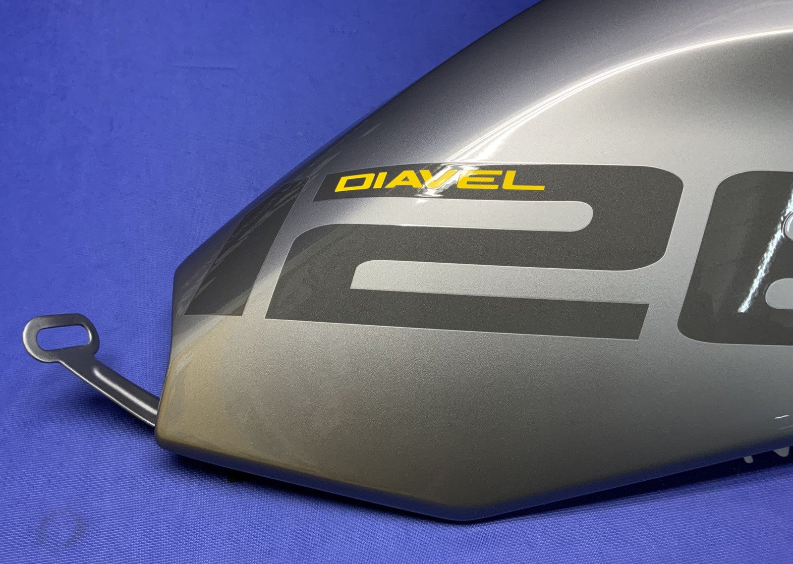 Ducati Right Hand Tank Cover Diavel 1260S 2022-2023 OEM 4801A333AP