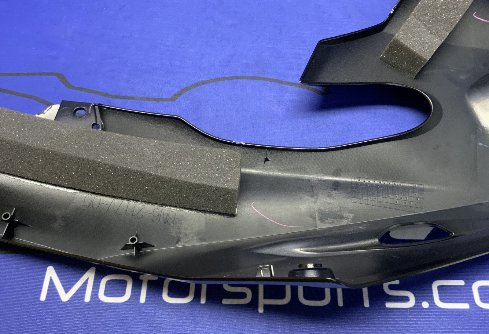 Yamaha Left Upper Fairing (Raven Black) YZF-R6 2017-2026 OEM BN6-2117V-00-P1