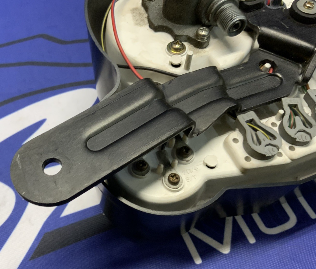 Kawasaki Speedometer Assembly GPZ1000RX 1986-1987 OEM 25001-1600