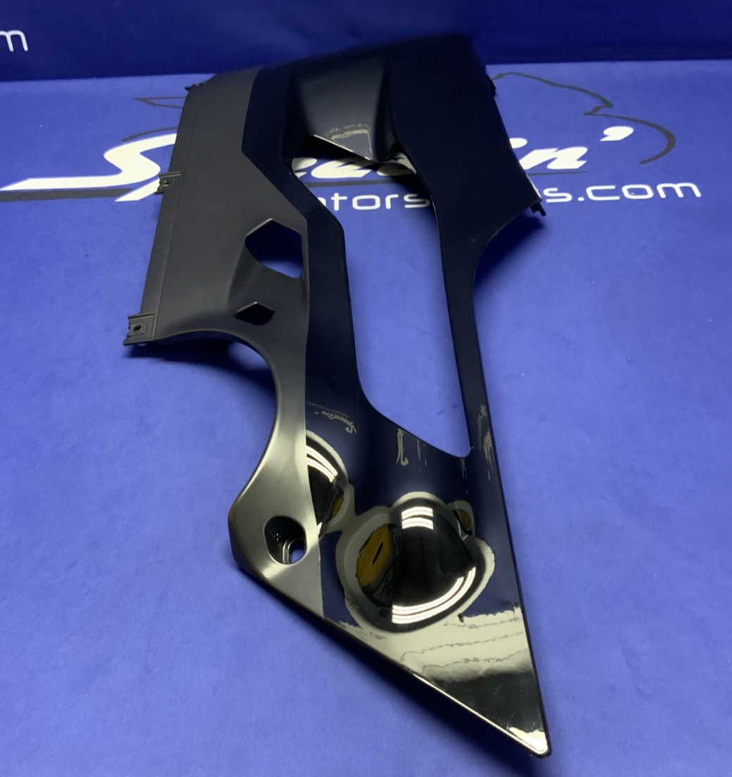 Ducati Right Lower Fairing (Thrilling Black) Panigale V2 20-25 OEM 48013772AS