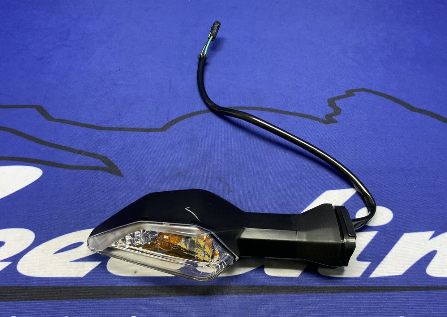 Kawasaki Right Rear Turn Signal Ninja 500 2024-2026 OEM 23037-0537-1