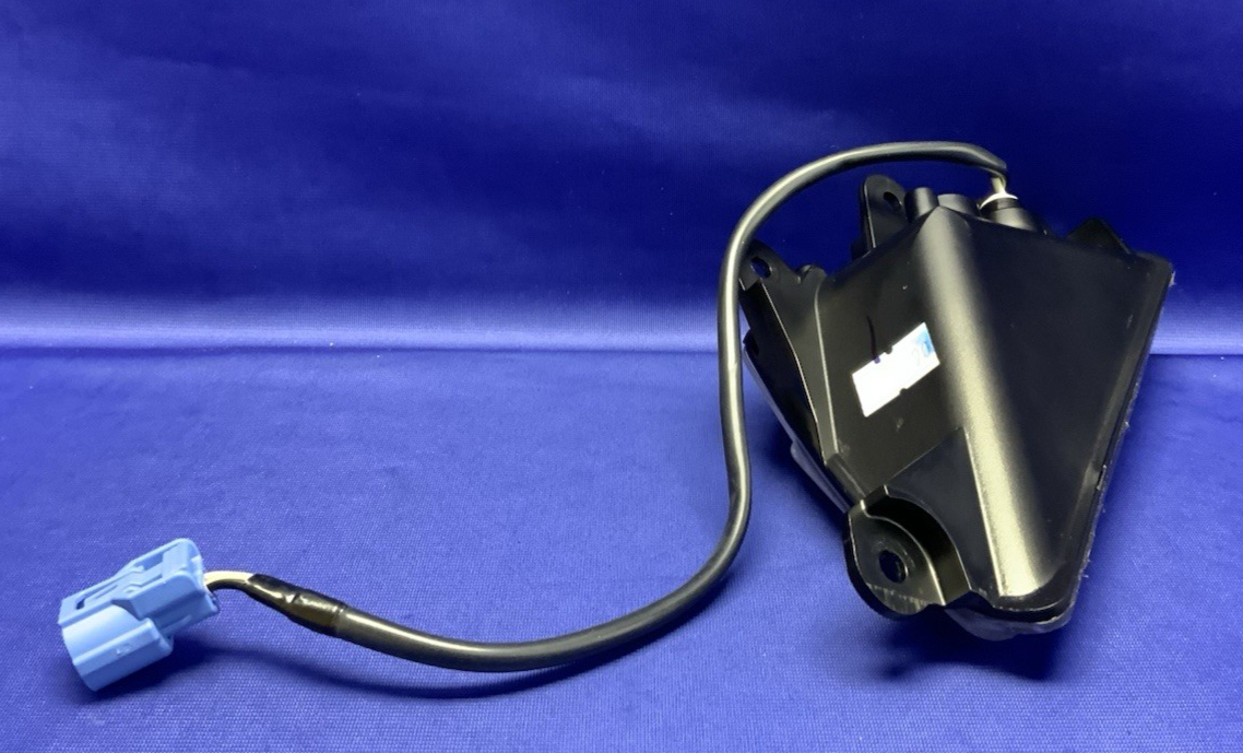 Kawasaki Right Front Turn Signal ZX-4RR 2023-2026 OEM 23040-0158-2