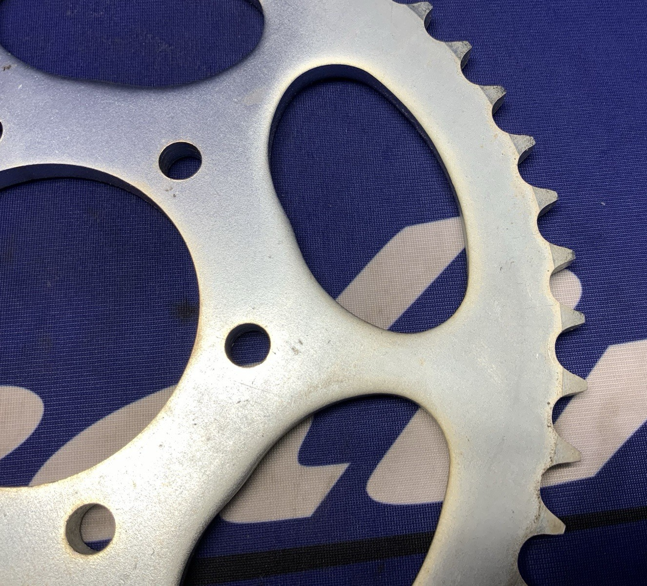 Sunstar Rear Wheel Sprocket Suzuki DR250/350 1977-1982  S-47600R