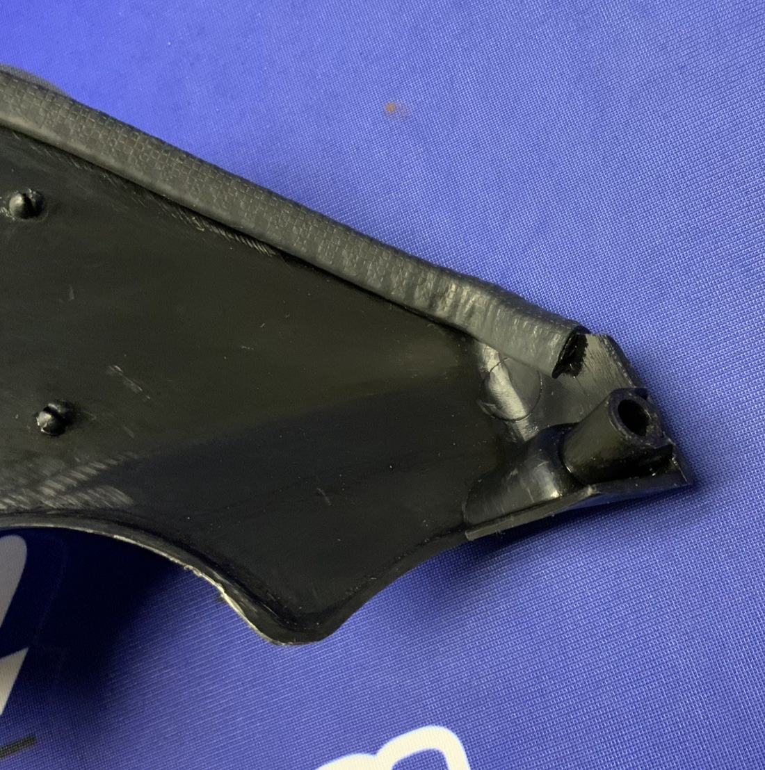 Kawasaki Right Upper Cowling GPZ1000RX 1986-1987 OEM 14024-1125