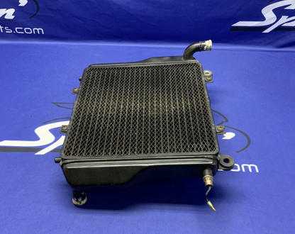 Kawasaki Radiator W/ Fan Assembly Ninja 1000R ZX1000A 1986-1987 OEM 39060-1063
